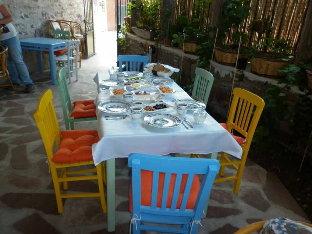Mahzen Hotel Ayvalı Exteriör bild